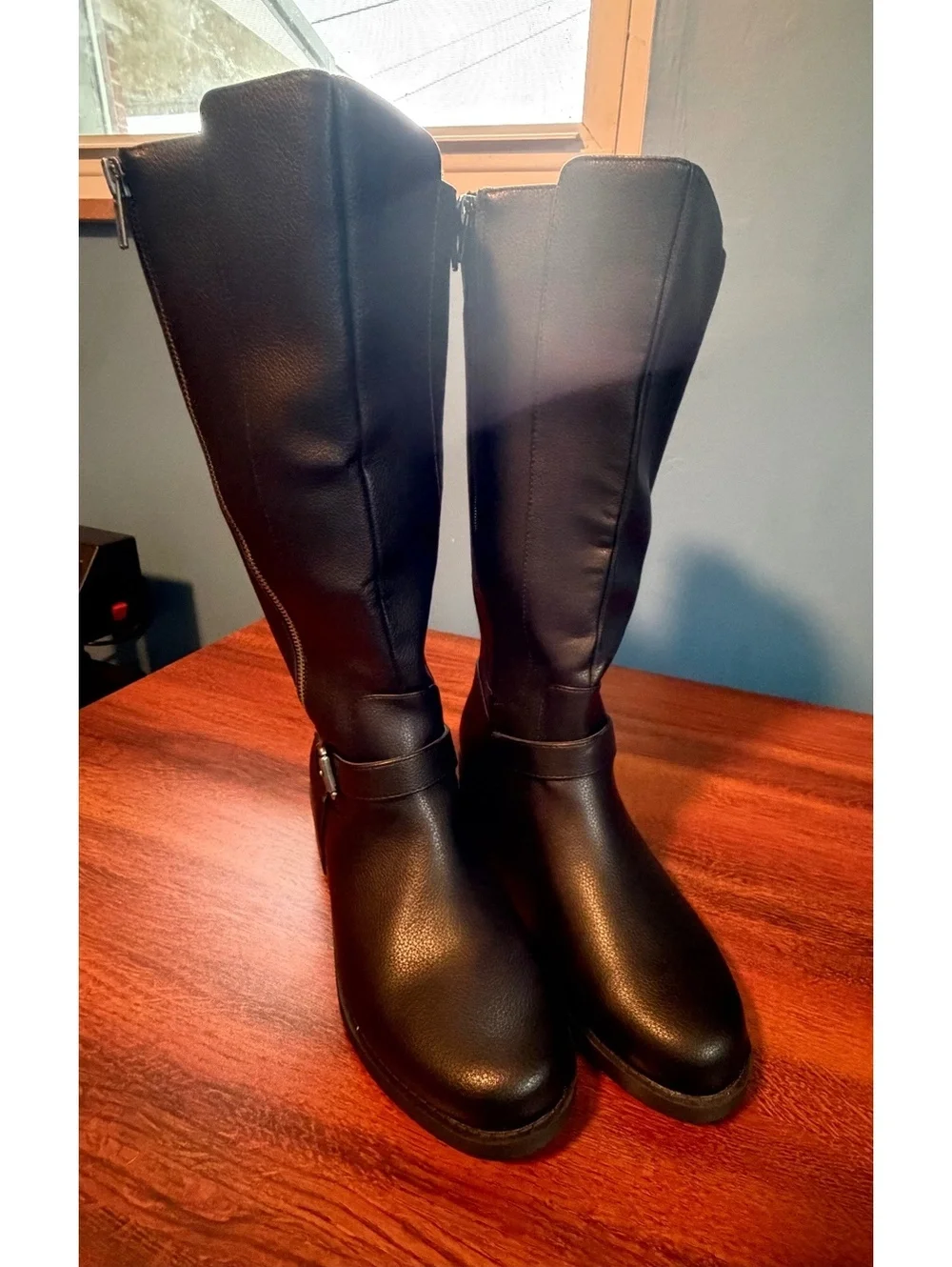 Journee Collection Yasmina Knee High Casual boot size 9